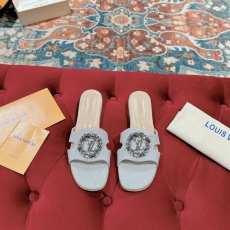 Louis Vuitton Slippers